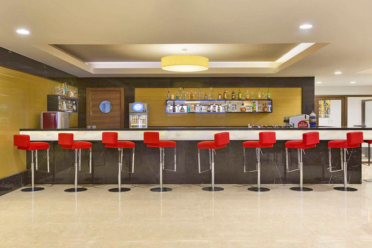 cheap resort hotels to Spend holiday with family