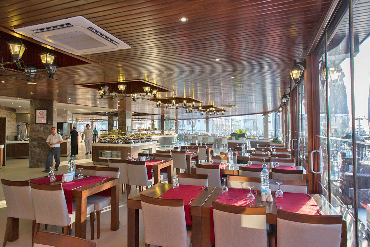 cheap resort hotels to Spend holiday with family