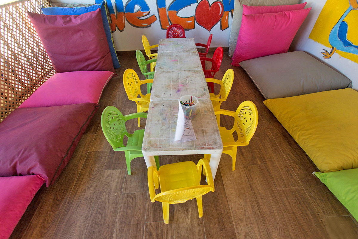 cheap resort hotels to Spend holiday with family