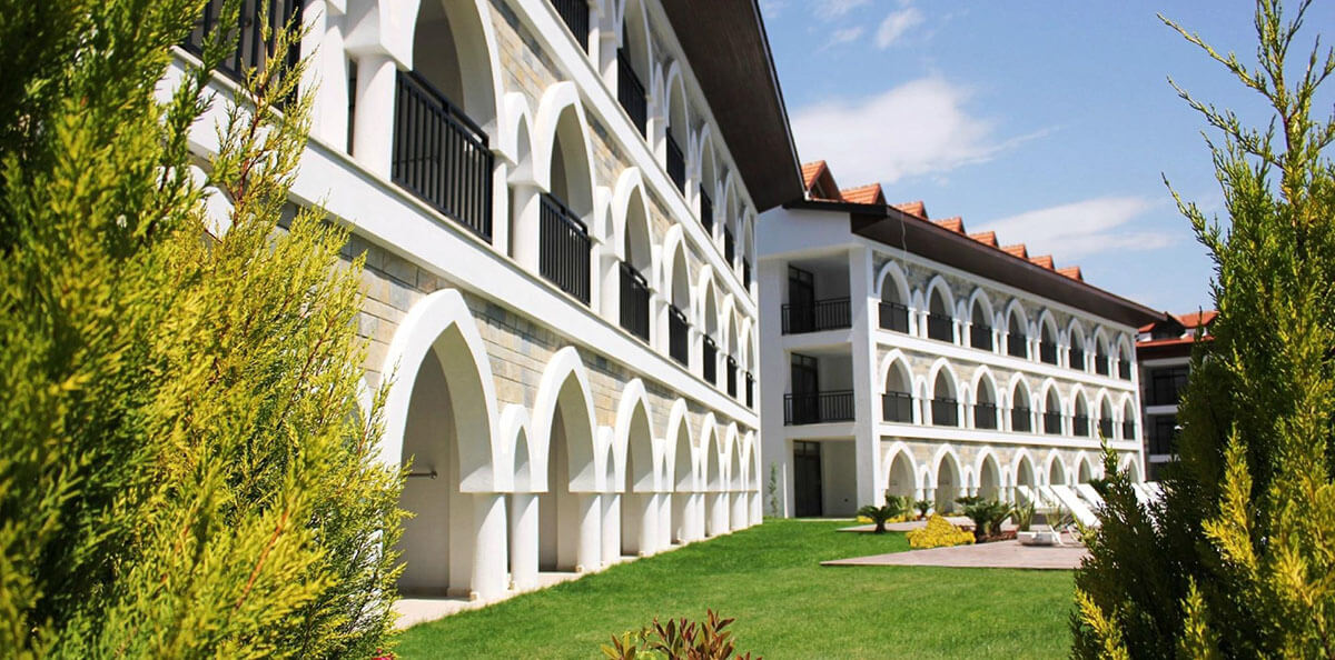 cheap resort hotels to Spend holiday with family