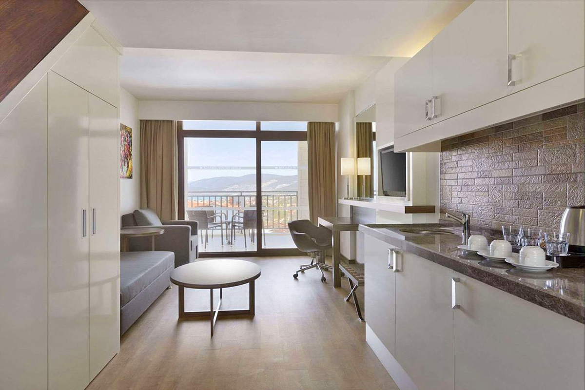 cheap resort hotels to Spend holiday with family