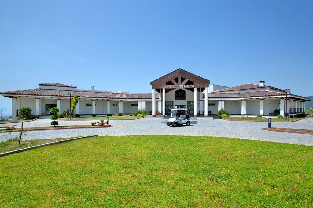 cheap resort hotels to Spend holiday with family