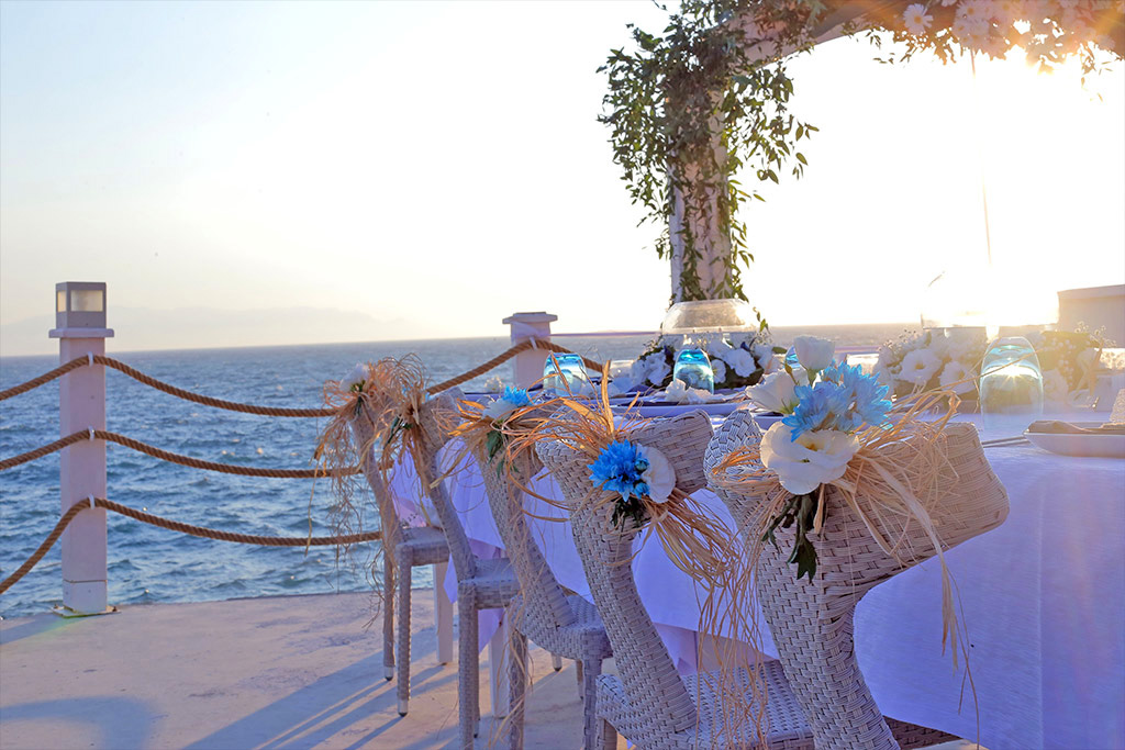 cheap resort hotels to Spend holiday with family