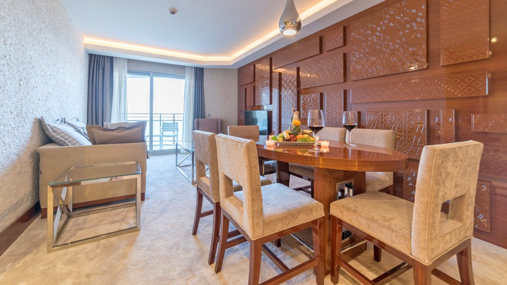 cheap resort hotels to Spend holiday with family