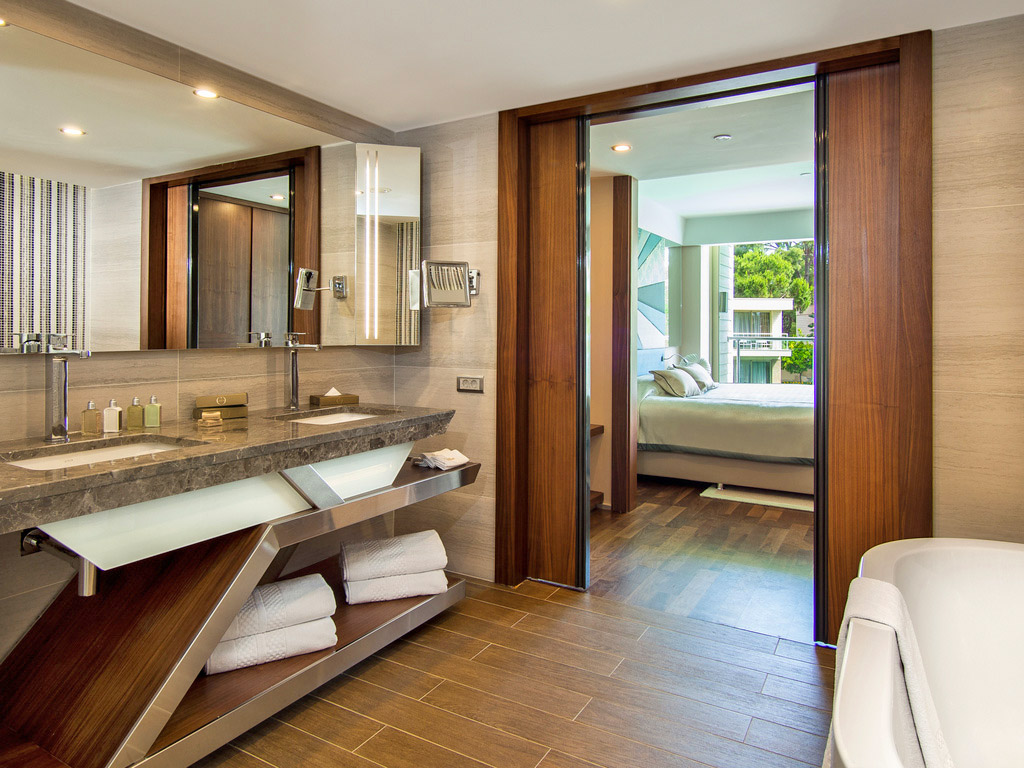 cheap resort hotels in Turkey to Spend holiday with family