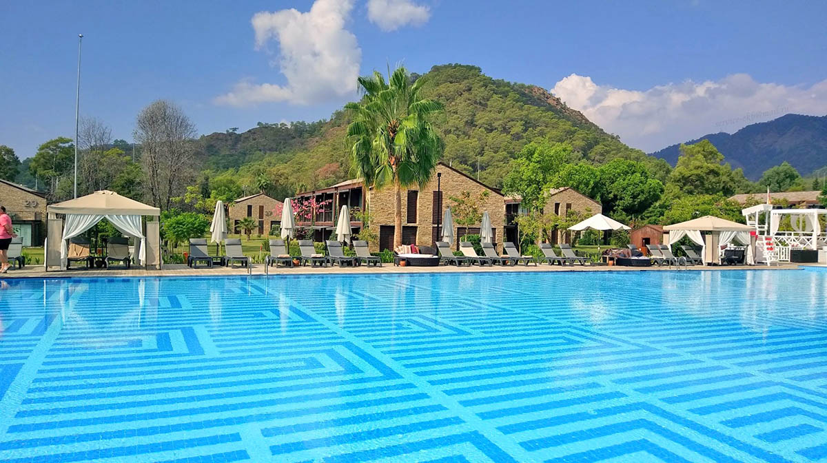 pool  rixos premium gocek dalaman turkey