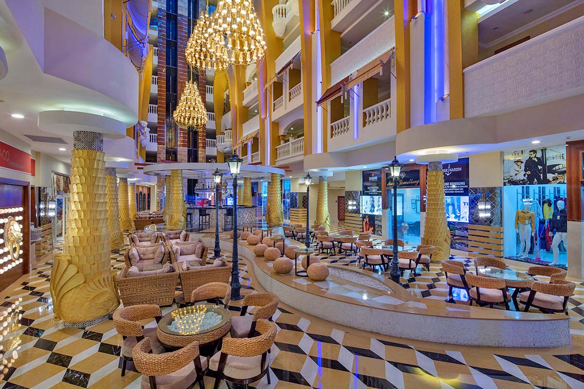 cheap resort hotels to Spend holiday with family