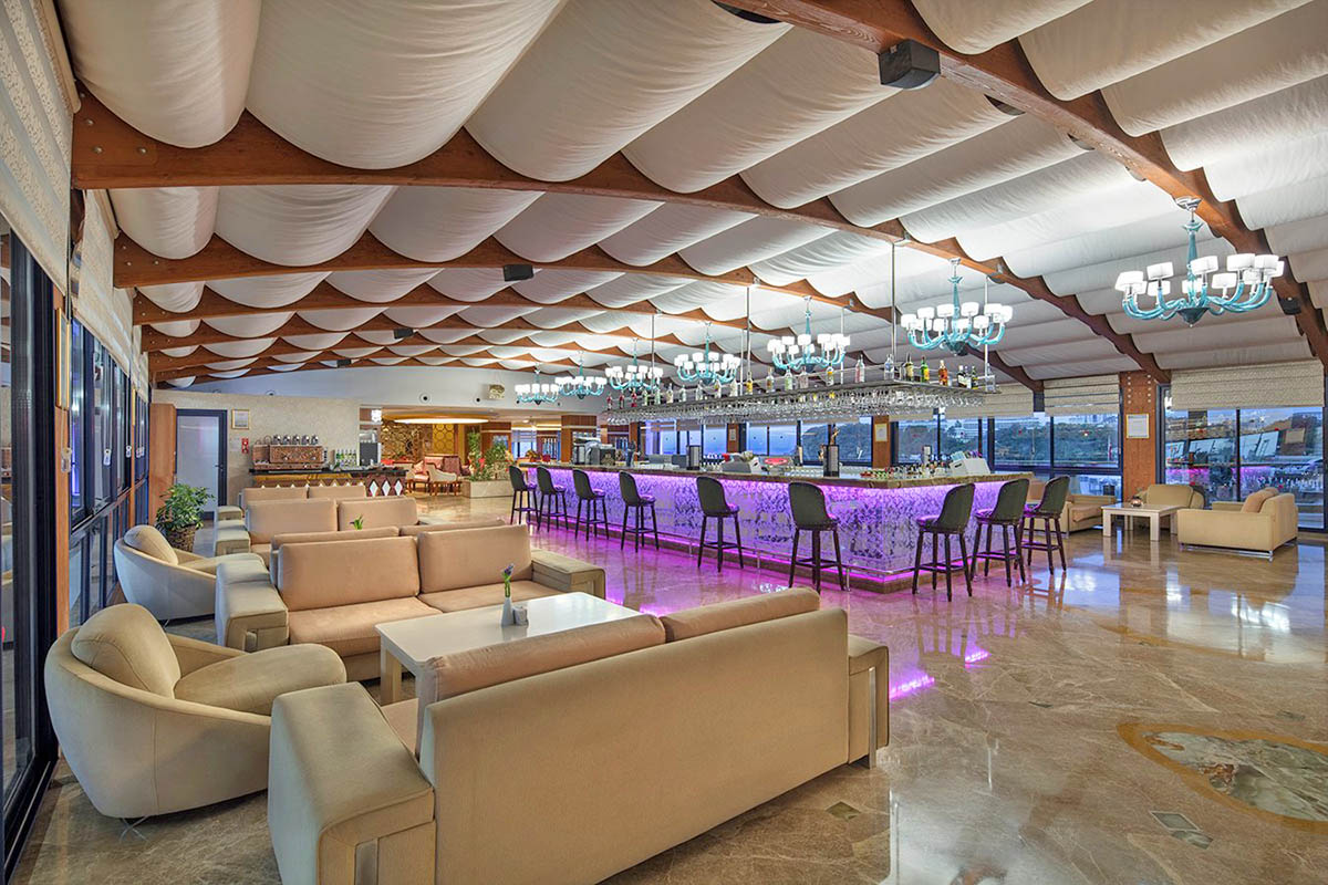 cheap resort hotels to Spend holiday with family