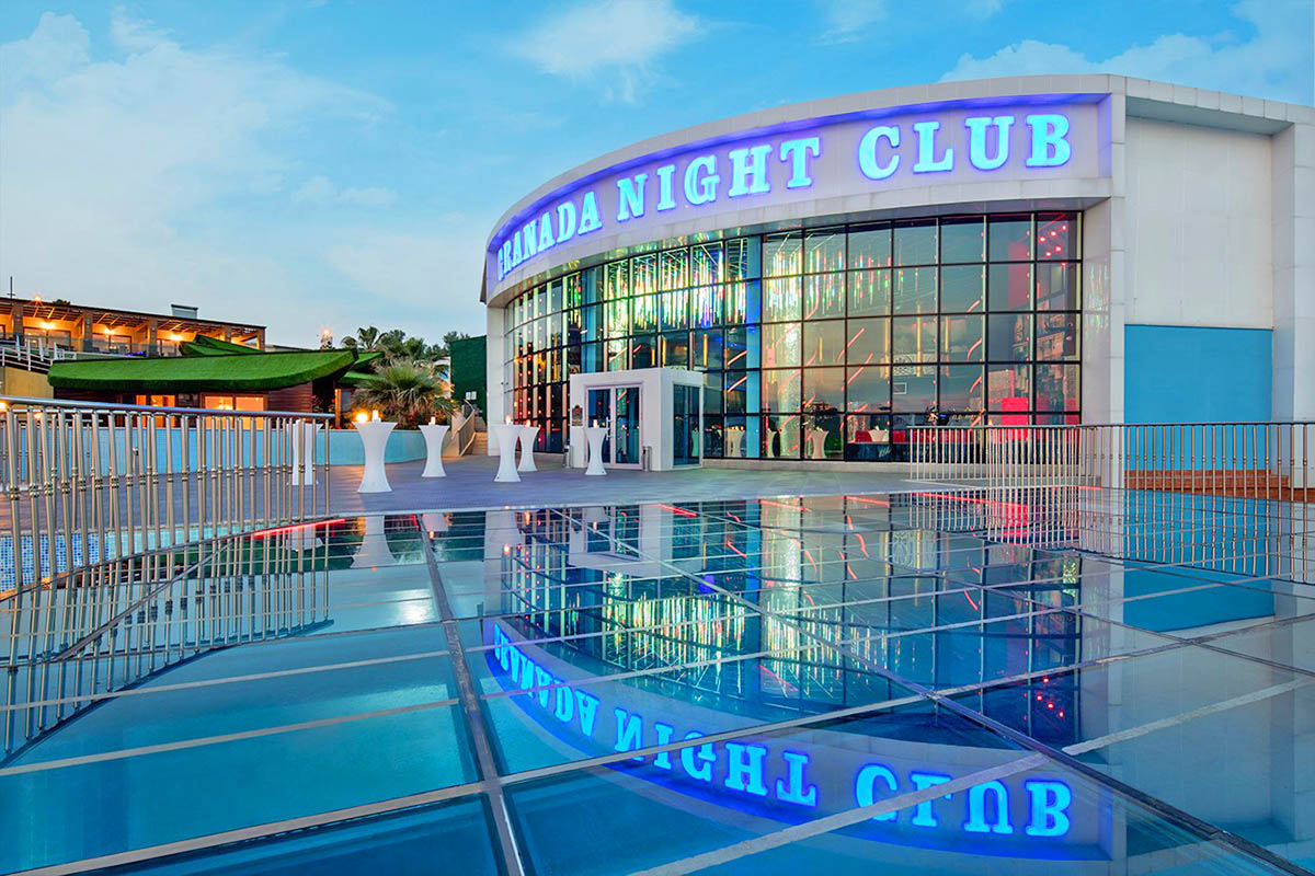 cheap resort hotels to Spend holiday with family