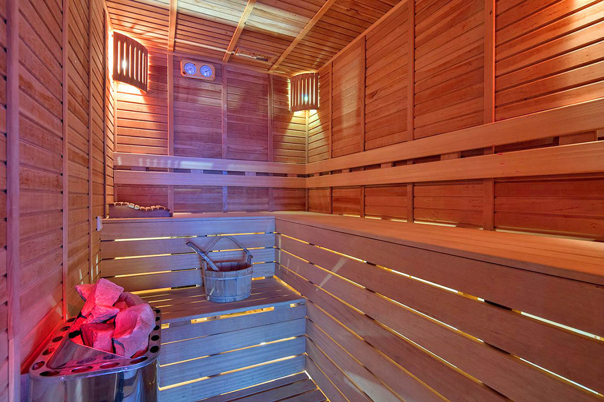 cheap resort hotels to Spend holiday with family