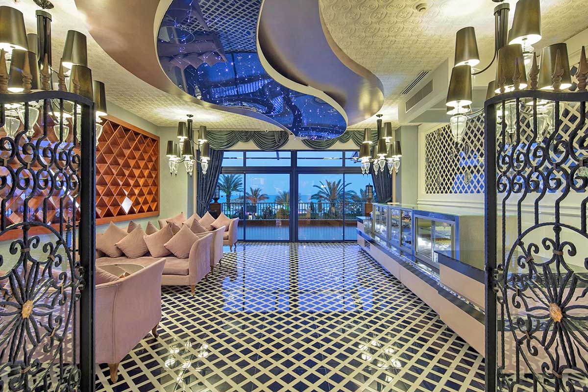 cheap resort hotels to Spend holiday with family