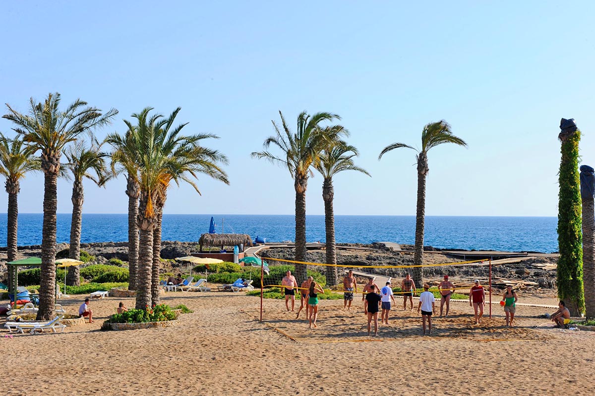 cheap resort hotels to Spend holiday with family