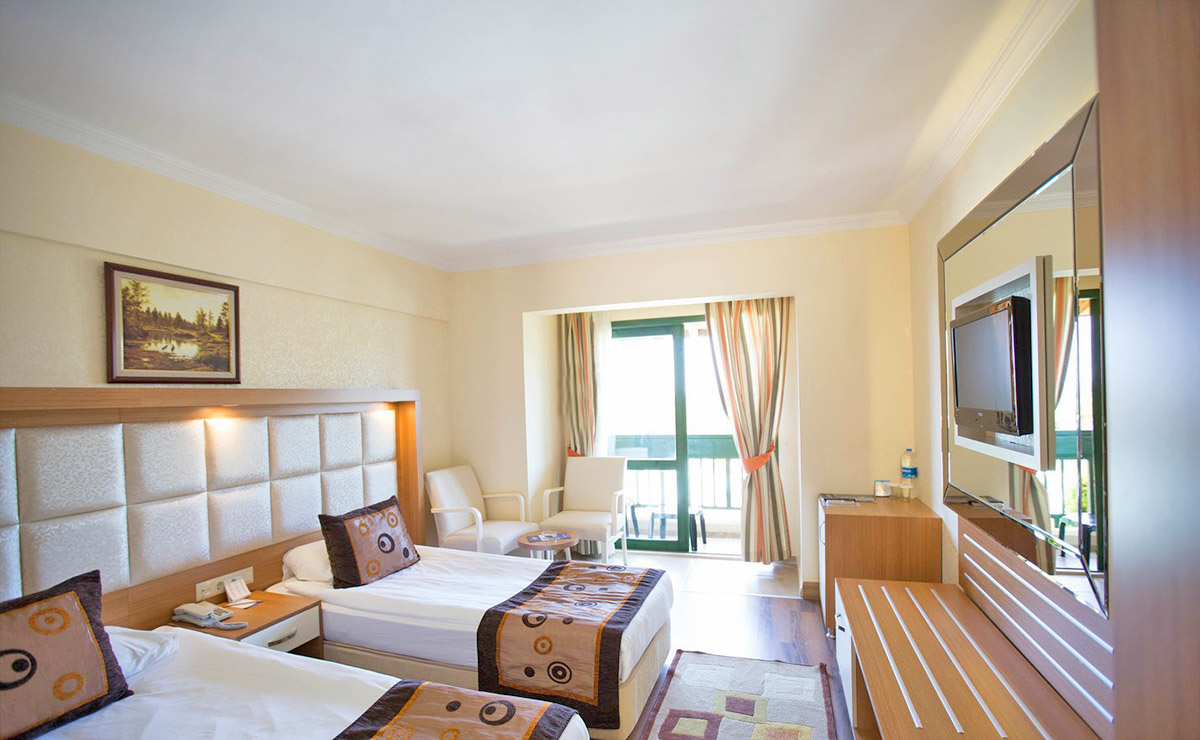 cheap resort hotels to Spend holiday with family