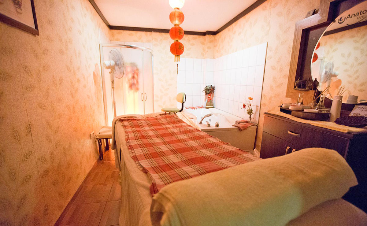 cheap resort hotels to Spend holiday with family