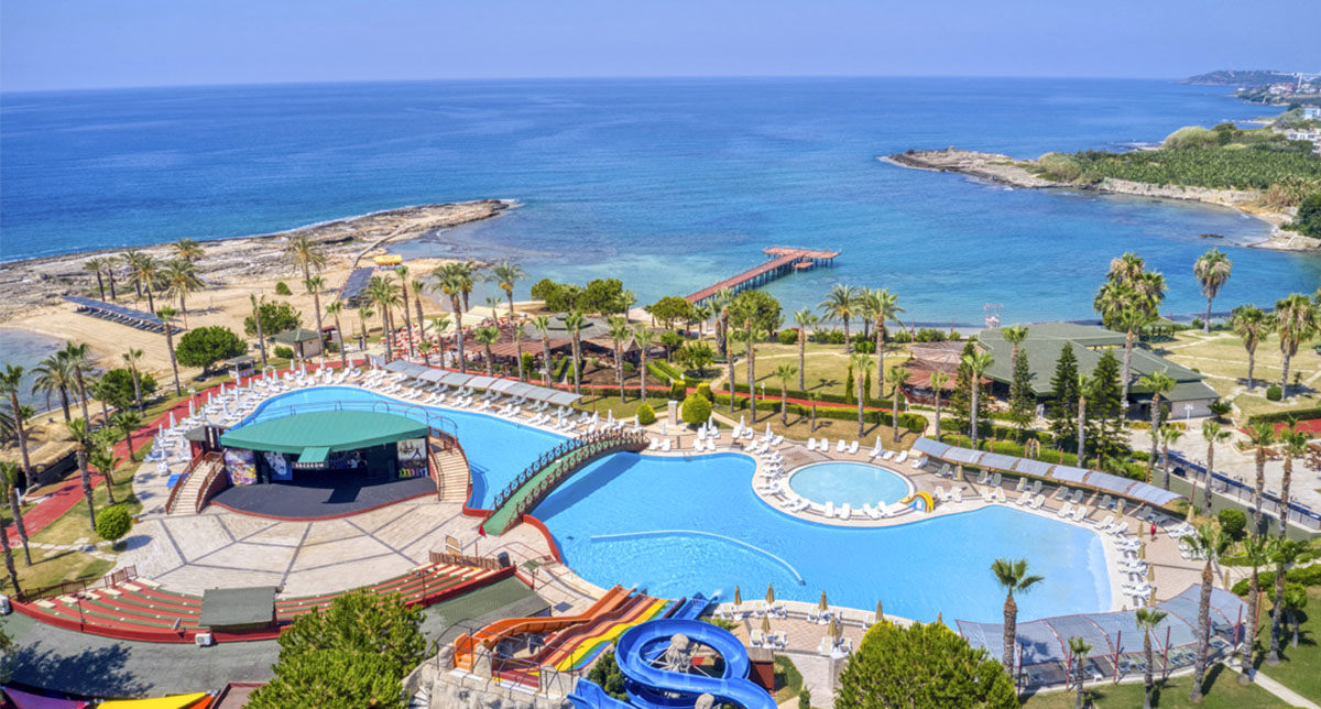 cheap resort hotels to Spend holiday with family