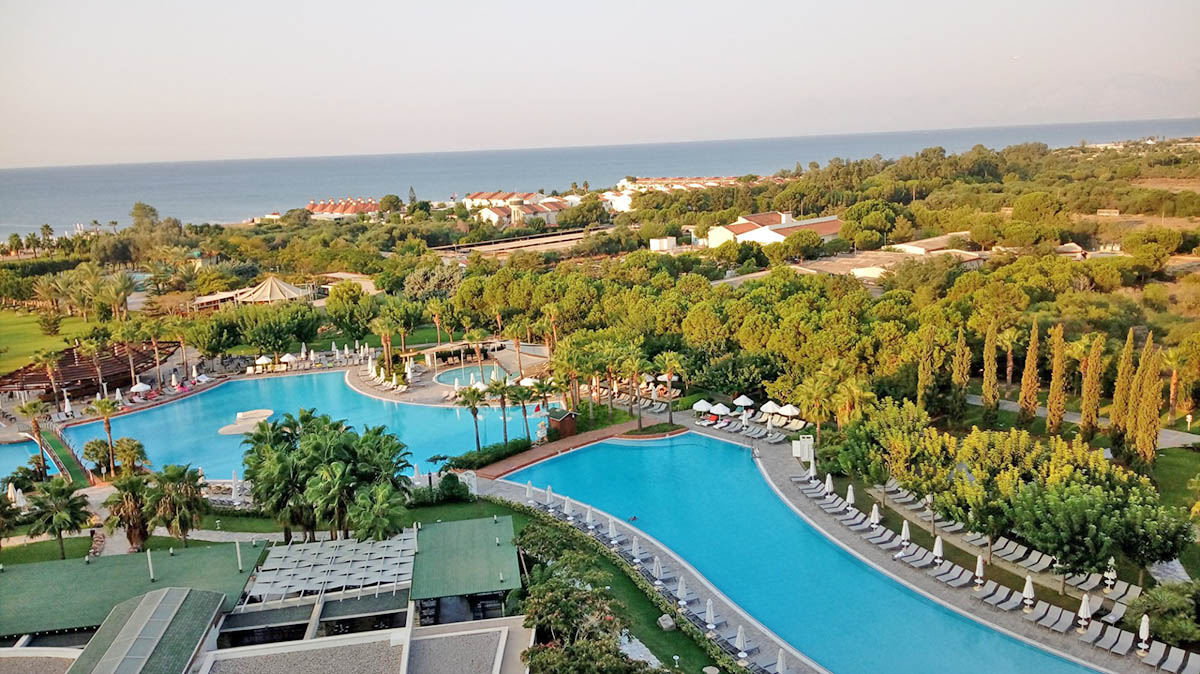 cheap resort hotels in Turkey to Spend holiday with family