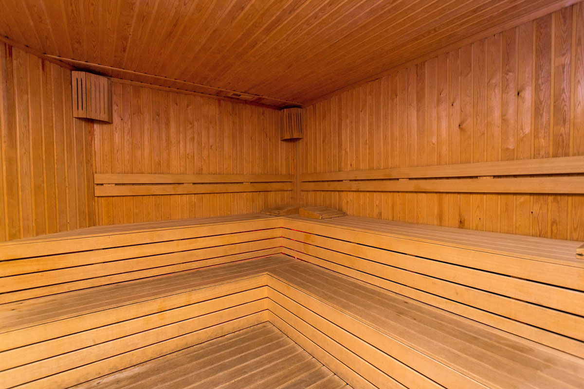 cheap resort hotels to Spend holiday with family