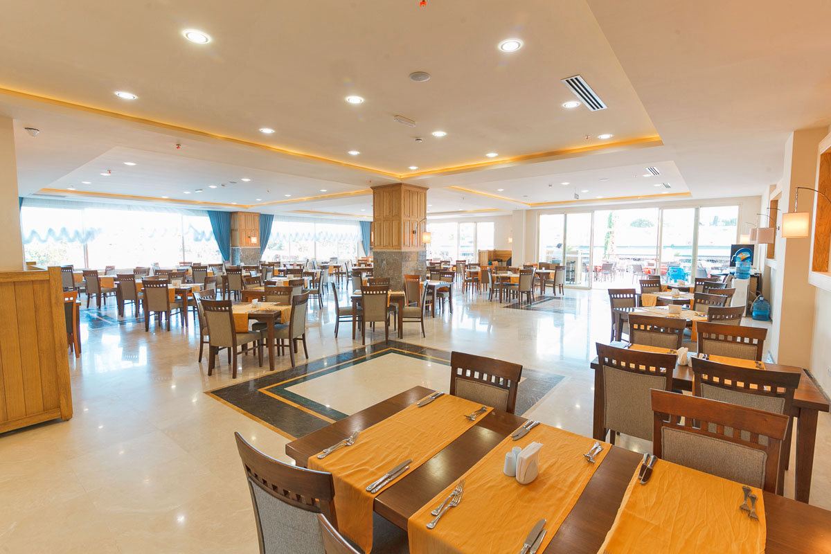 cheap resort hotels to Spend holiday with family