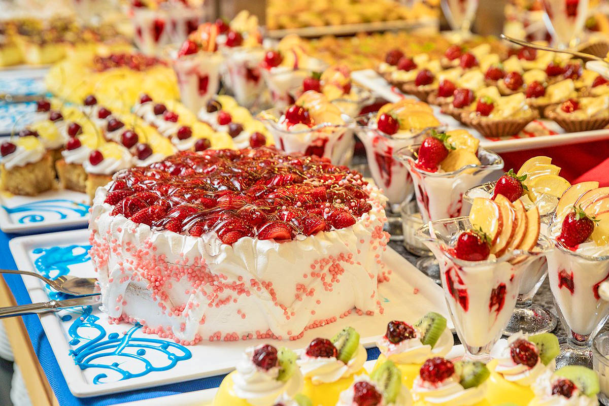 cheap resort hotels to Spend holiday with family