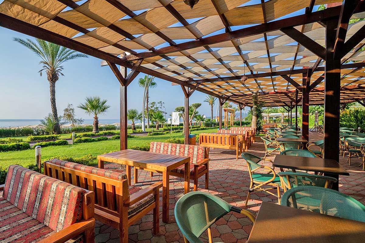 cheap resort hotels to Spend holiday with family