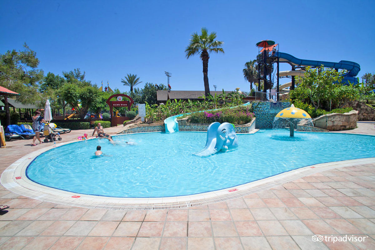 cheap resort hotels in Turkey to Spend holiday with family