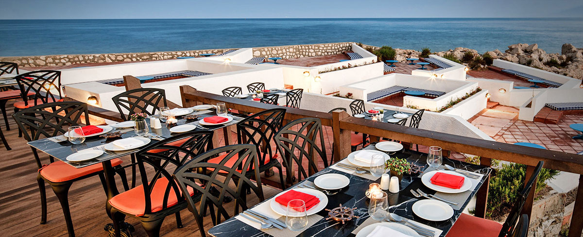 cheap resort hotels to Spend holiday with family