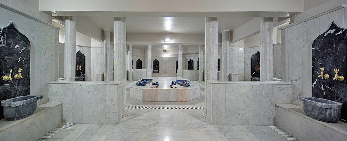 cheap resort hotels to Spend holiday with family