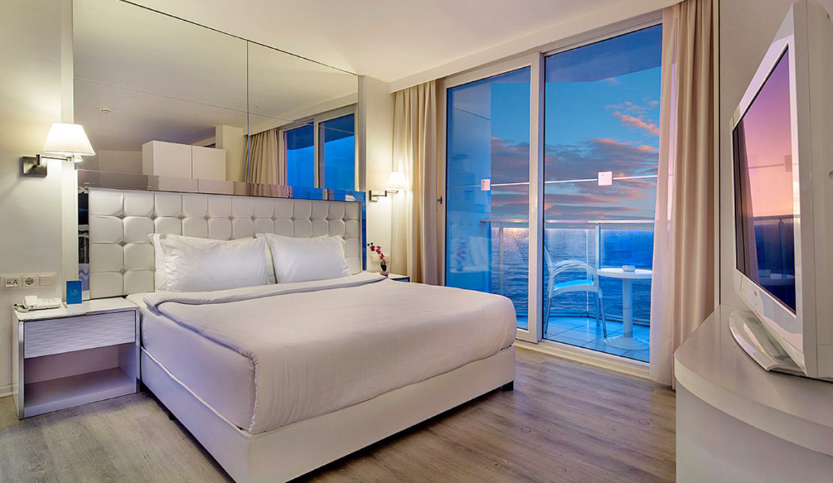 cheap resort hotels to Spend holiday with family