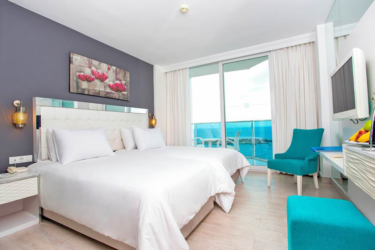 cheap resort hotels to Spend holiday with family