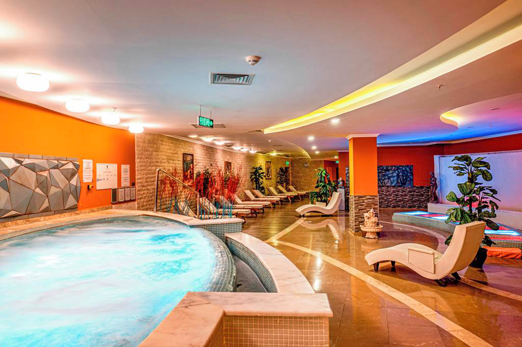 cheap resort hotels to Spend holiday with family