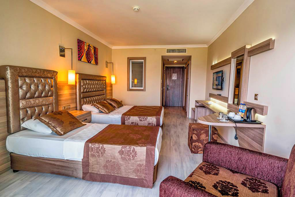 cheap resort hotels to Spend holiday with family