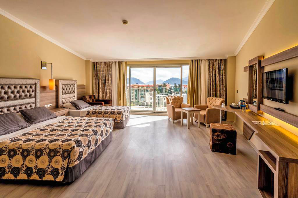 cheap resort hotels to Spend holiday with family