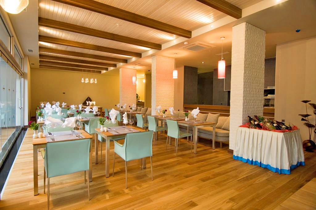 cheap resort hotels to Spend holiday with family