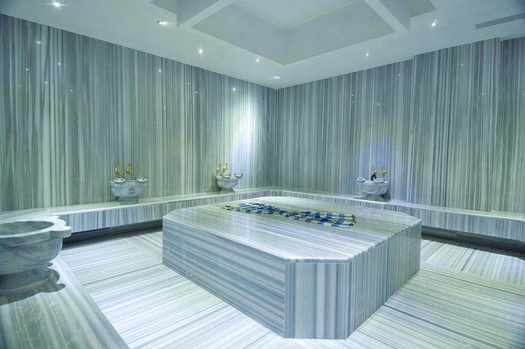 cheap resort hotels to Spend holiday with family