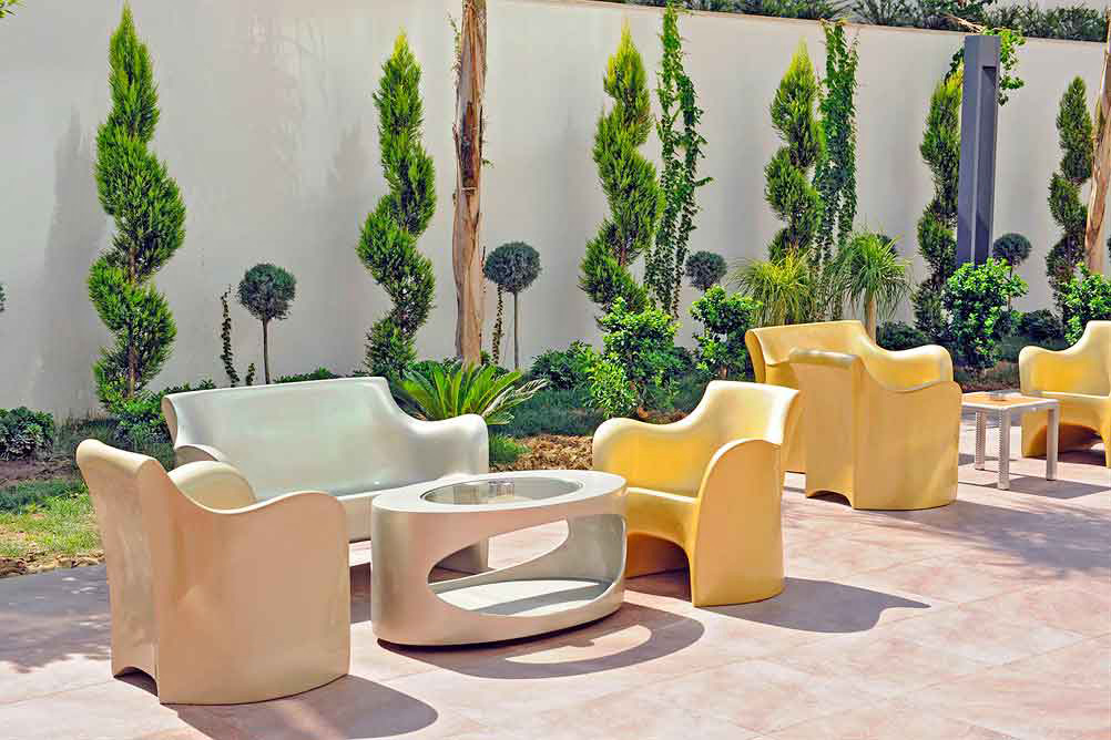 cheap resort hotels to Spend holiday with family