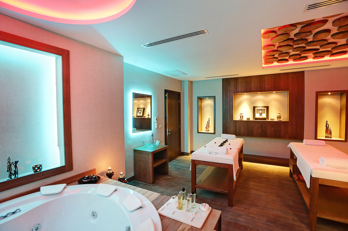 cheap resort hotels to Spend holiday with family