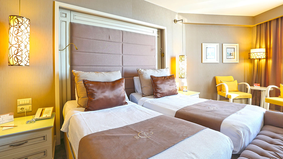 cheap resort hotels to Spend holiday with family