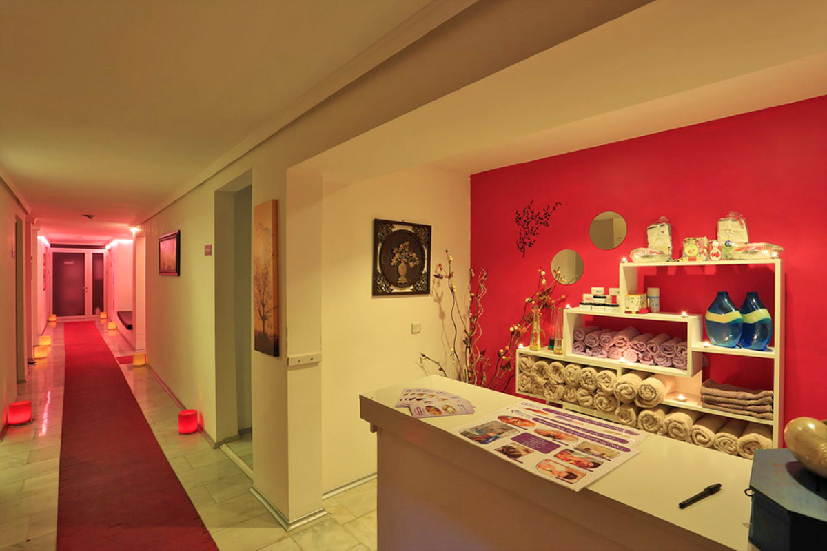 cheap resort hotels to Spend holiday with family