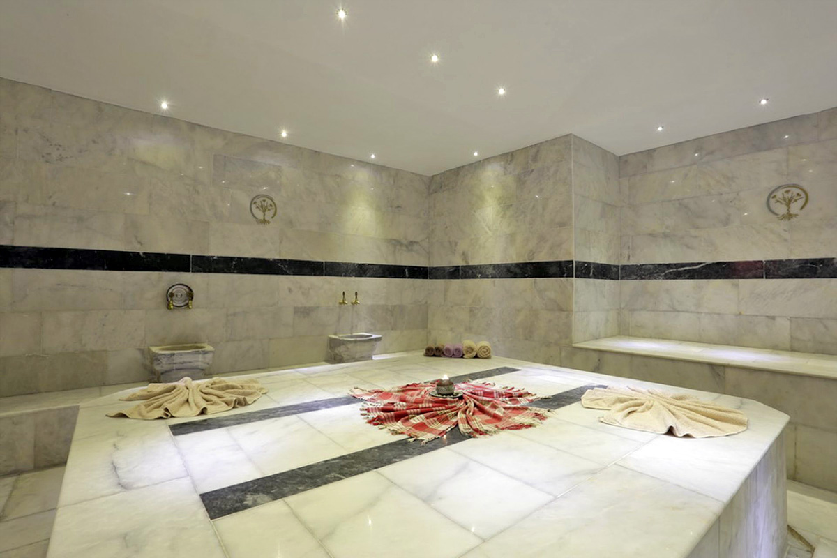 cheap resort hotels to Spend holiday with family