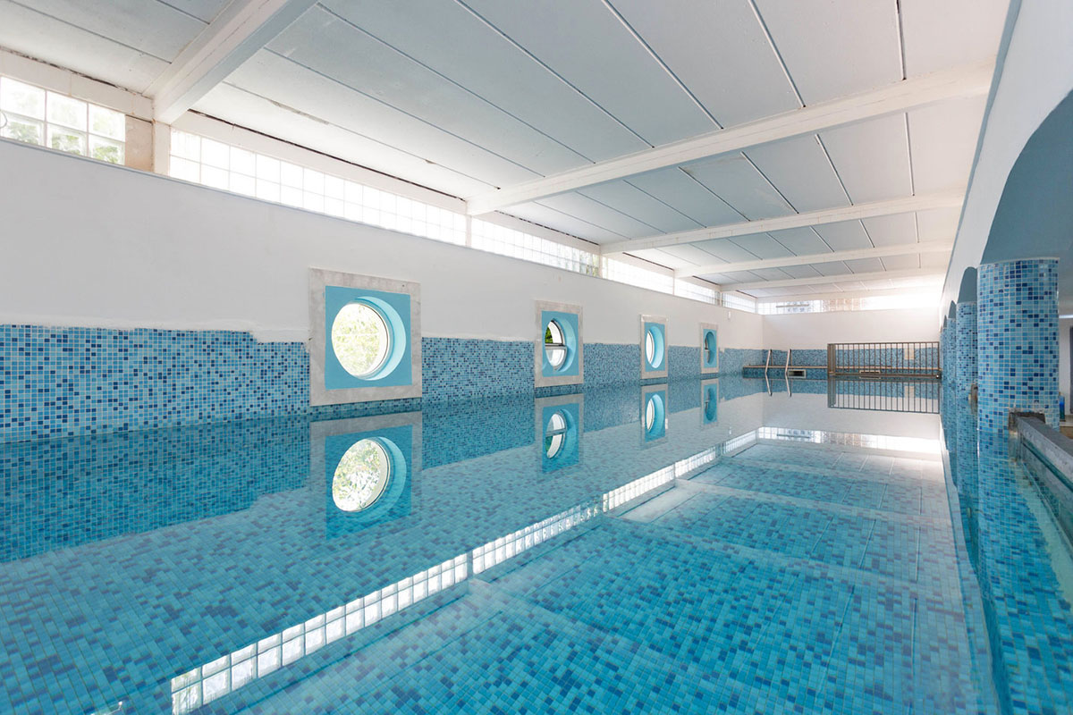 cheap resort hotels to Spend holiday with family