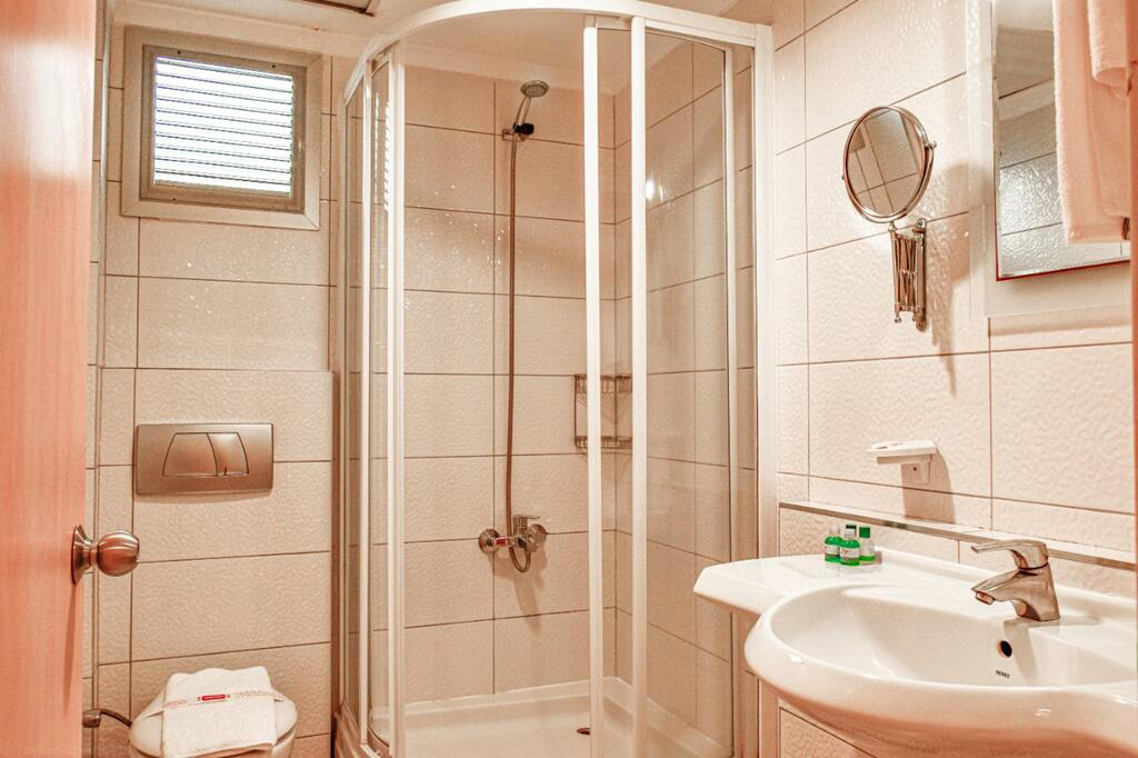 cheap resort hotels to Spend holiday with family