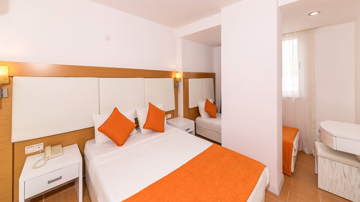 cheap resort hotels to Spend holiday with family