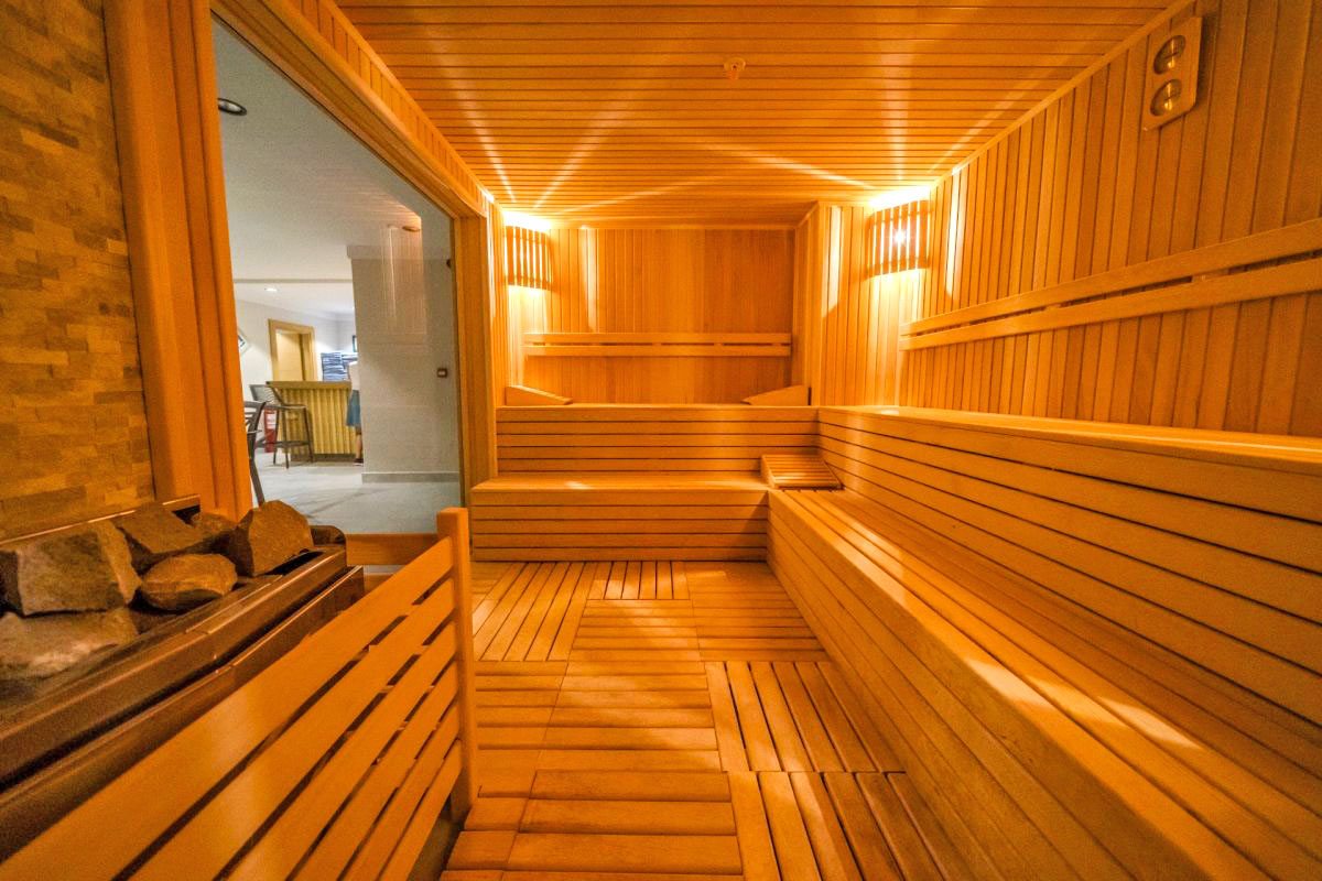 cheap resort hotels to Spend holiday with family