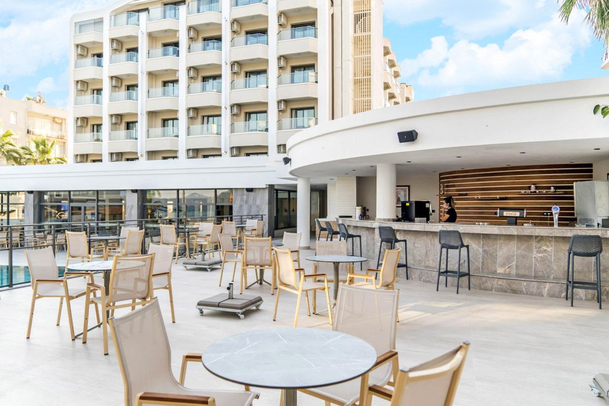 cheap resort hotels to Spend holiday with family