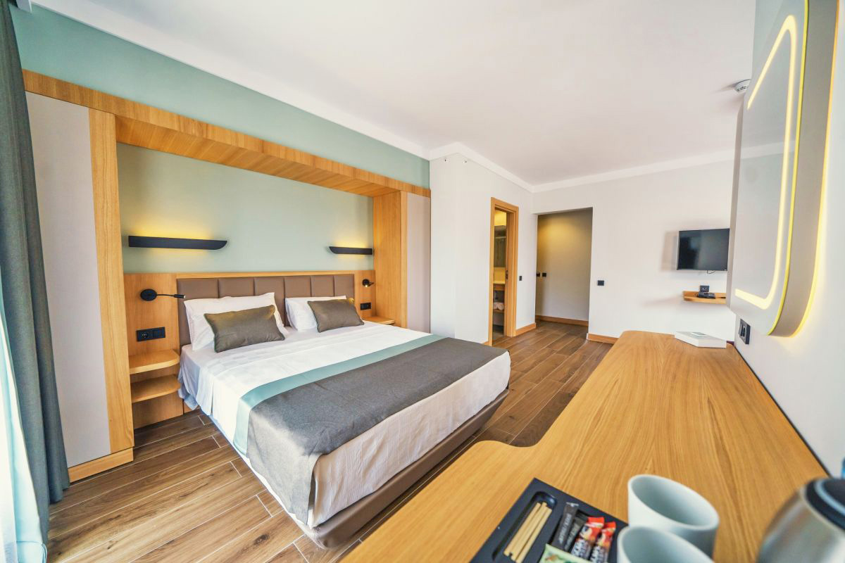 cheap resort hotels to Spend holiday with family