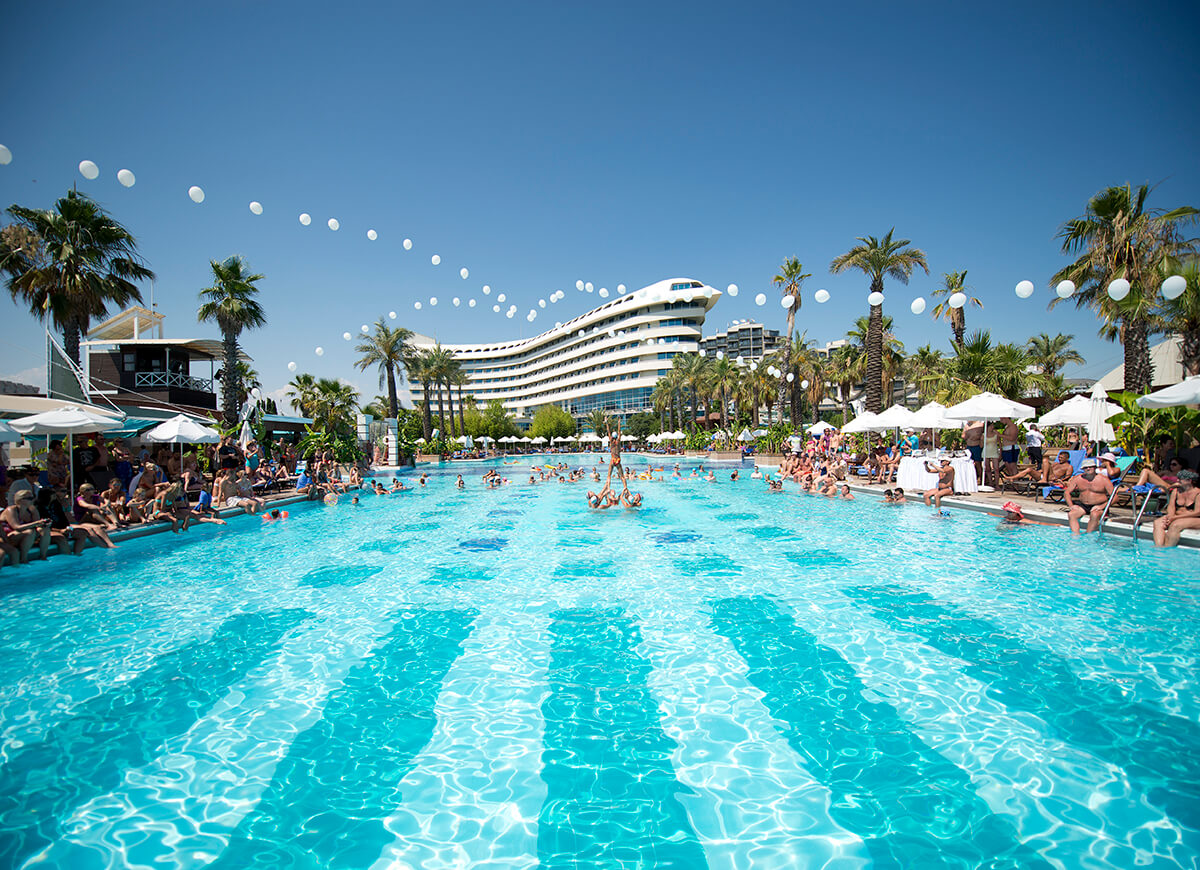 cheap resort hotels in Turkey to Spend holiday with family