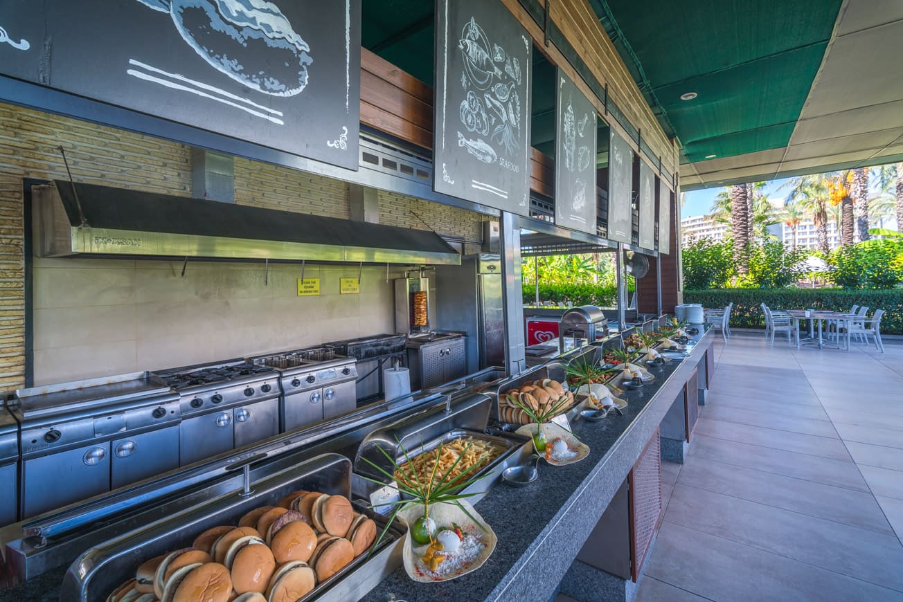 cheap resort hotels in Turkey to Spend holiday with family