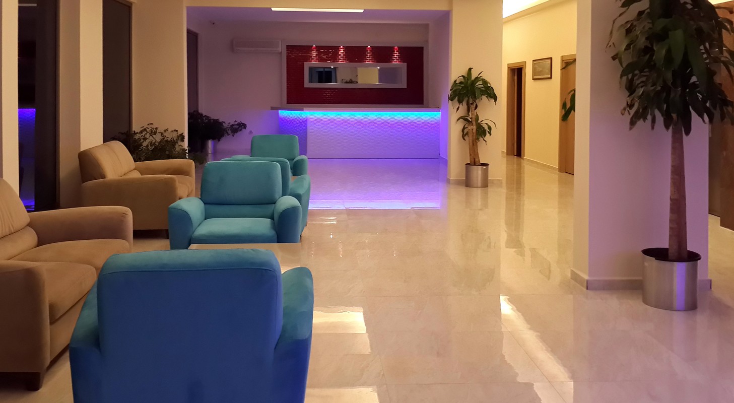 cheap resort hotels to Spend holiday with family