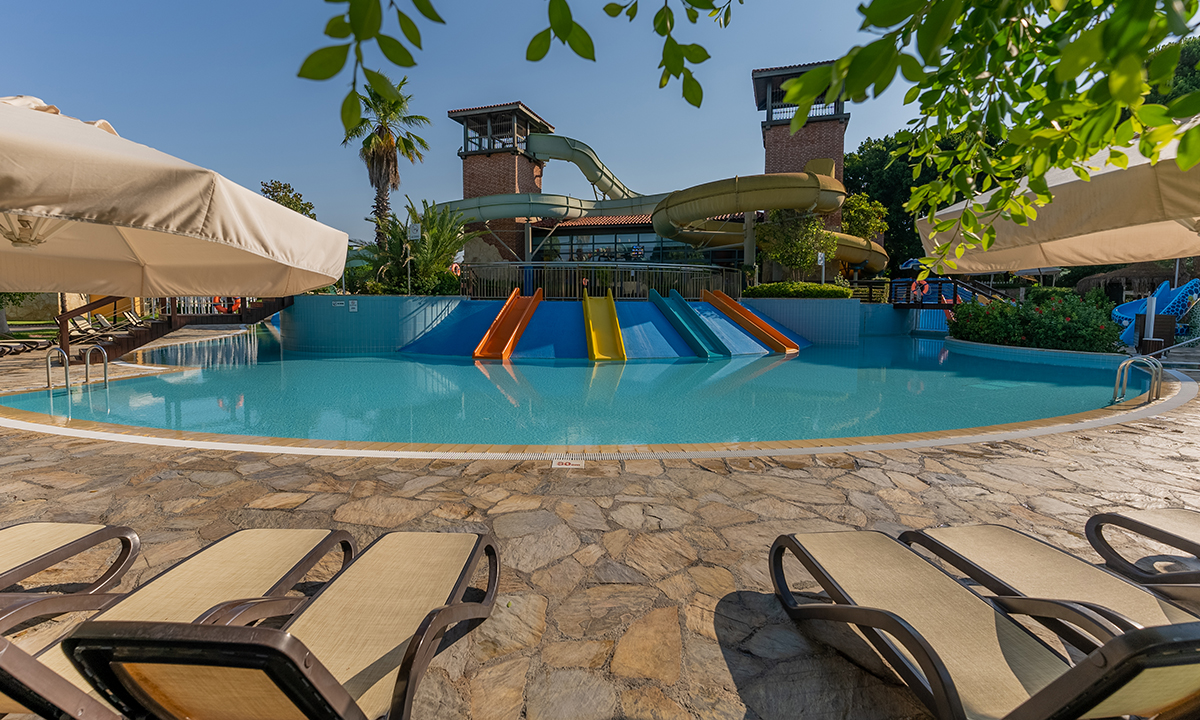 cheap resort hotels in Turkey to Spend holiday with family