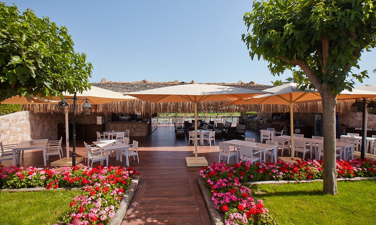 cheap resort hotels in Turkey to Spend holiday with family